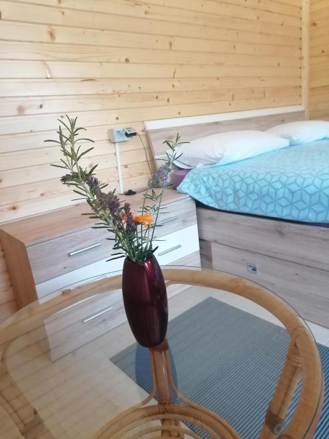 Vila Hiska Zeleni Raj Podnart Exteriér fotografie